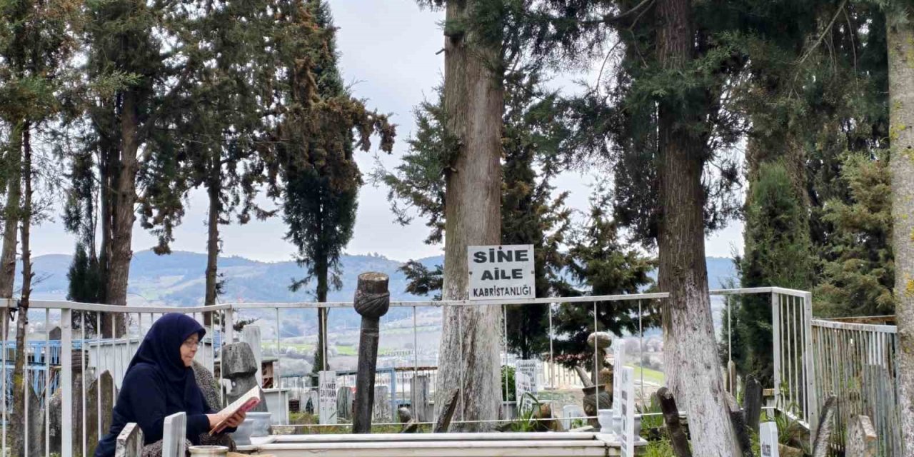 Bayram öncesi mezarlıklarda duygu seli