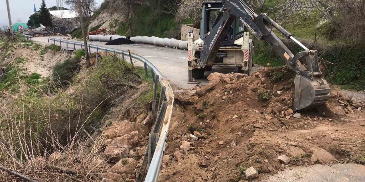Başkan Çerçioğlu’nun çalışmalarıyla kırsal mahallelerin yolları yenileniyor