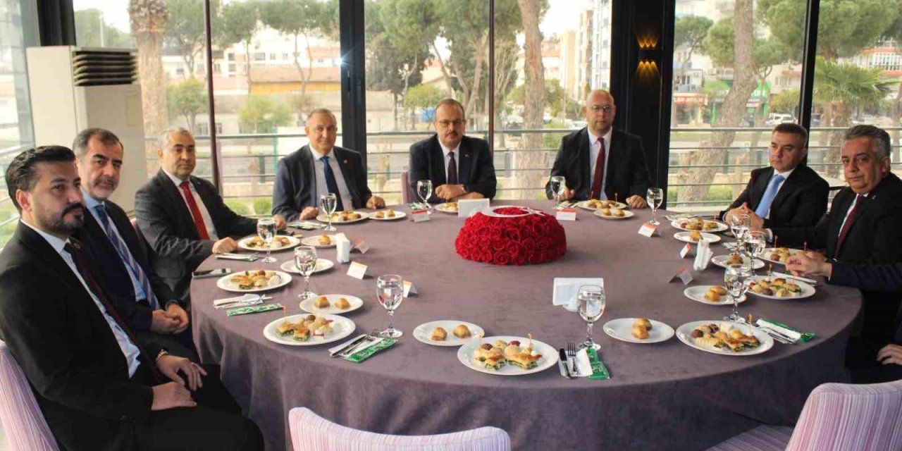 Aydın protokolü bayramlaştı