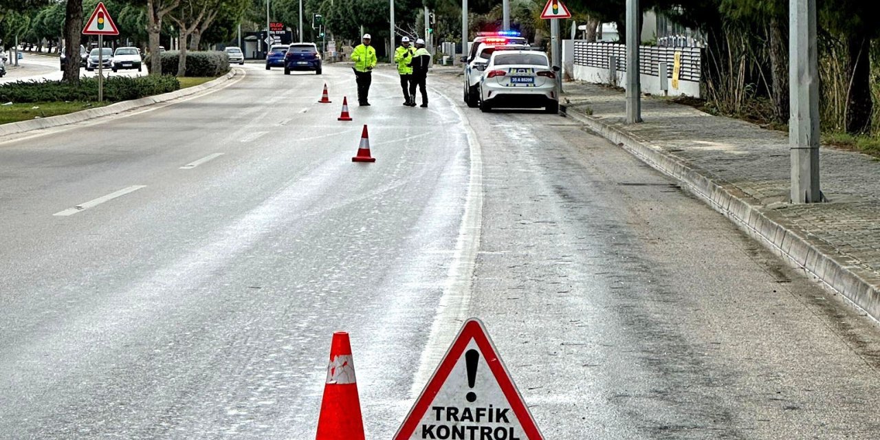 Çeşme’de bayramda trafik denetimleri sıklaştırıldı
