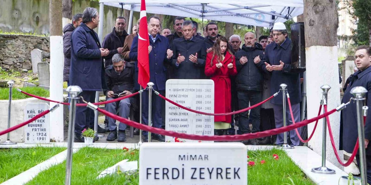 CHP Genel Başkanı Özel, memleketinde kabir ziyaretlerinde bulundu