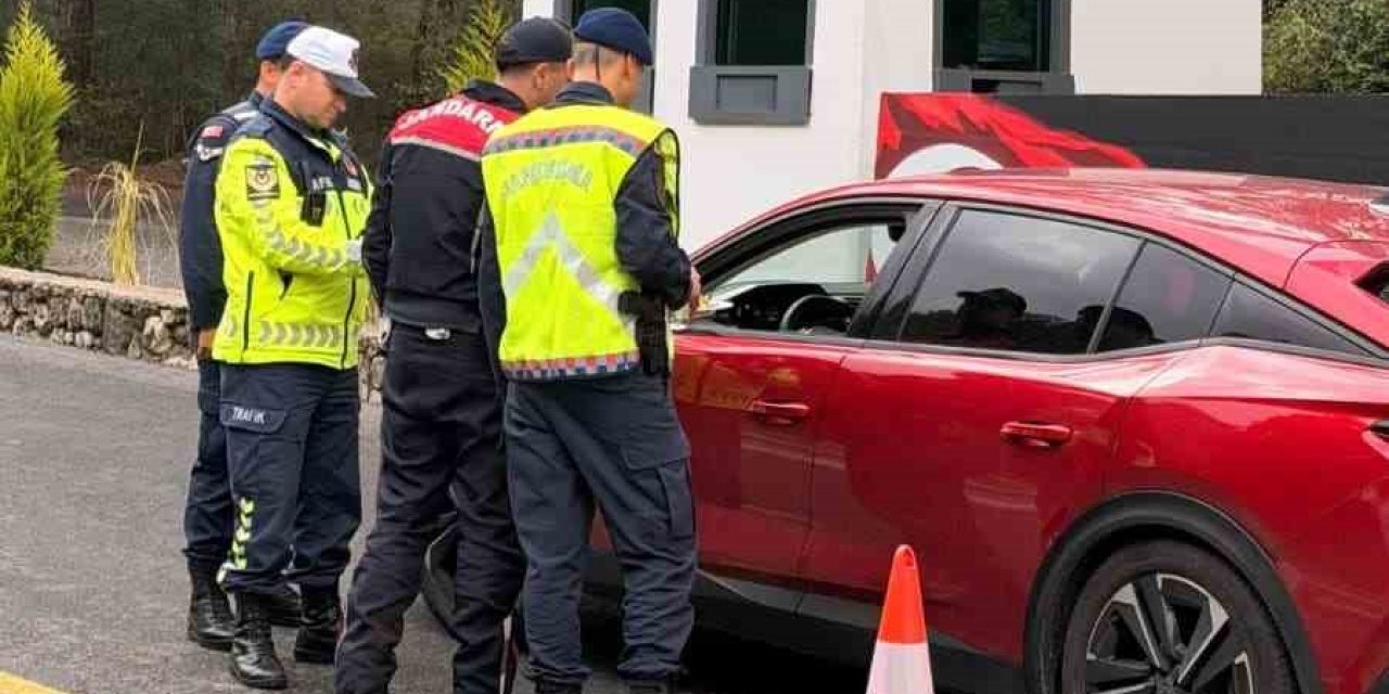 Fethiye’de Jandarmadan bayram uygulaması