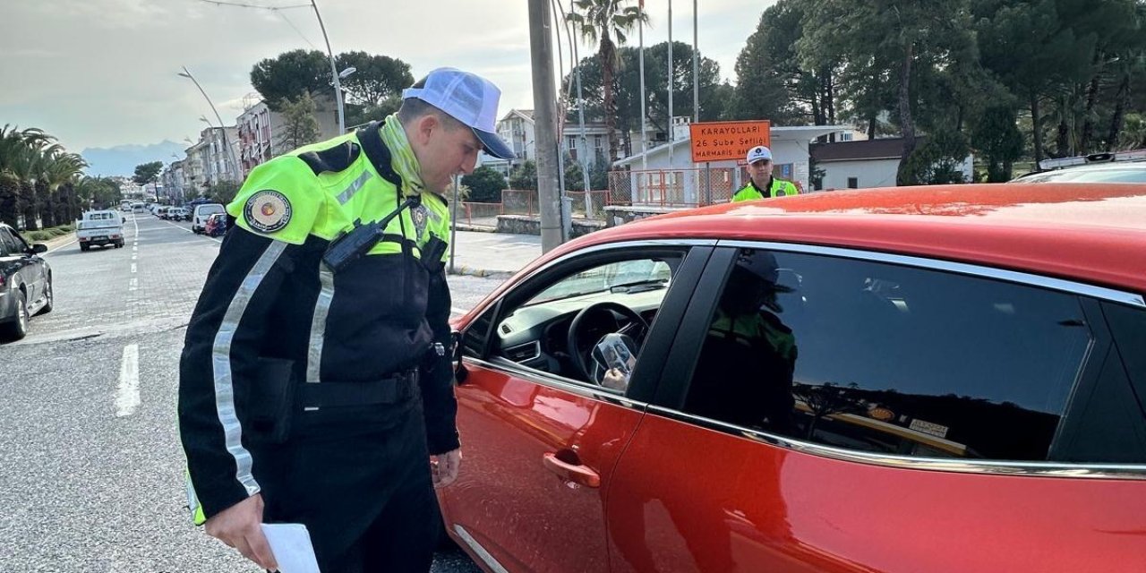 Marmaris’te trafik ihlali yapanlar cezadan kaçamadı
