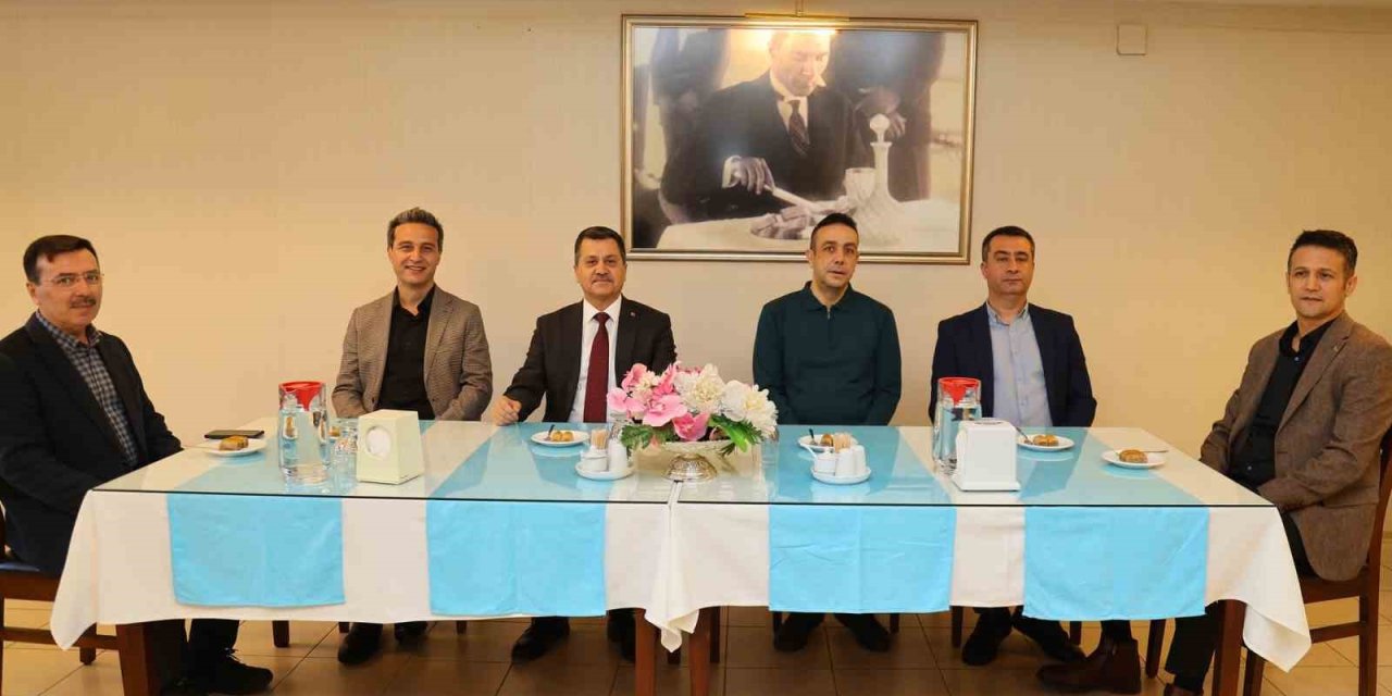 Muğla Orman Bölge Müdürlüğü’nde ilk mesai bayramlaşma heyecanıyla başladı