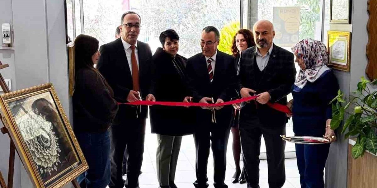 Efeler’de Kutlu Doğum Haftası sergisi açıldı