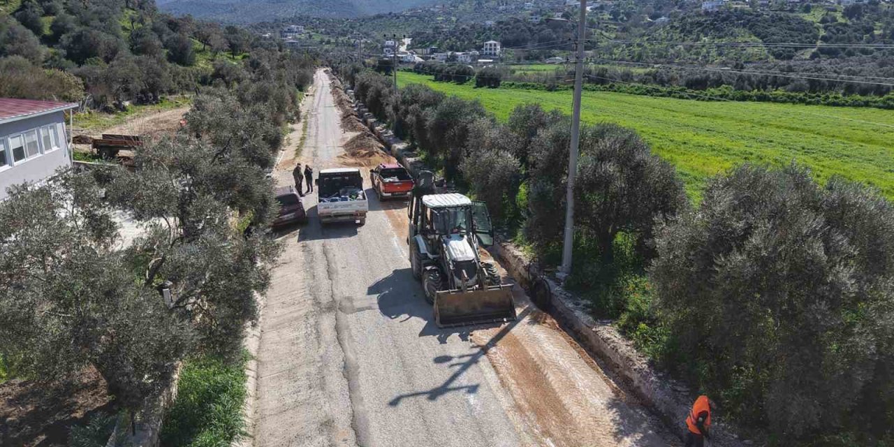 Milas Kemikler Mahallesi içme suyu hattı kamusal alana taşınıyor