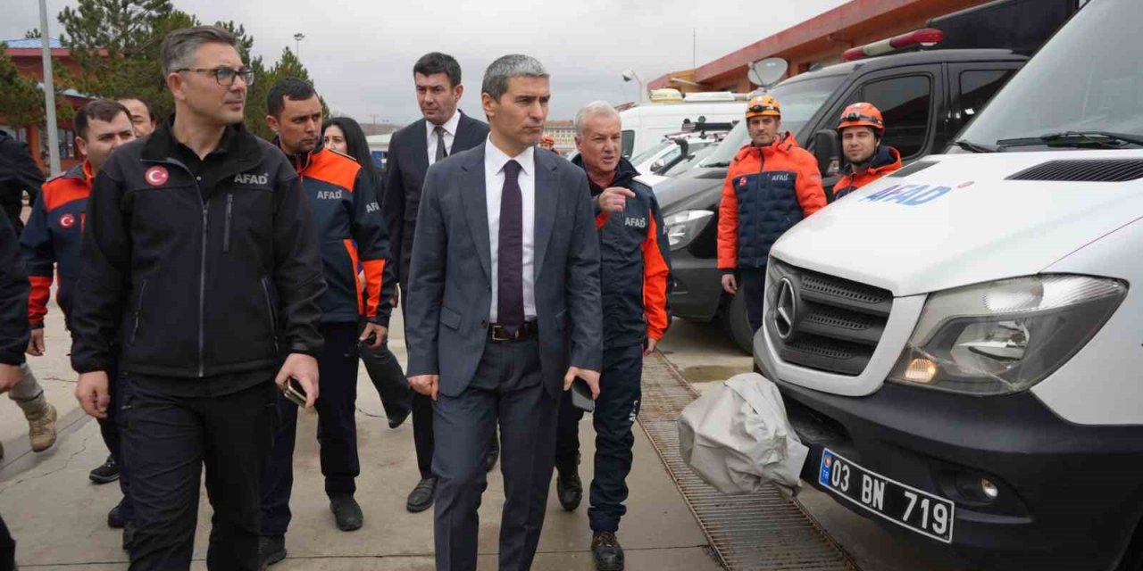Vali Aktaş, AFAD’ın çalışmaları hakkında bilgilendirildi