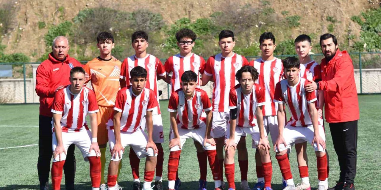 Yunusemre’nin U16’ları Afyonkarahisar’da Manisa’yı temsil edecek