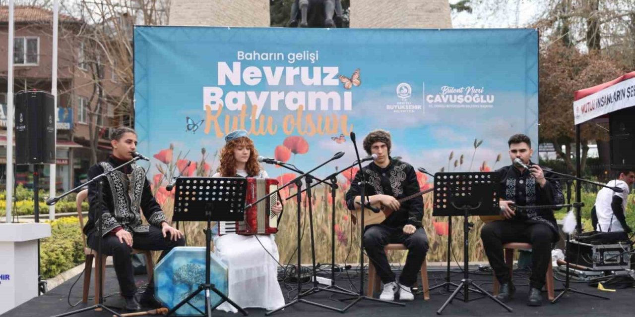 Denizli’de bahara görkemli karşılama