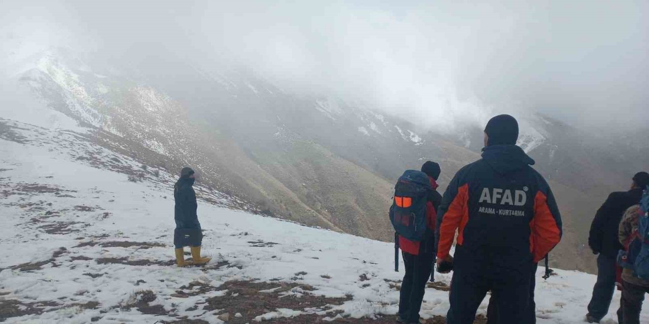 Bozdağ’da kaybolan dağcıyı arama çalışmaları İzmir’e kaydırıldı