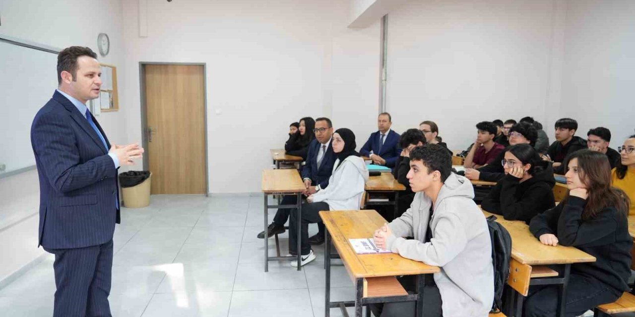 Muğla’da geleceğin ekonomistleri yetişiyor