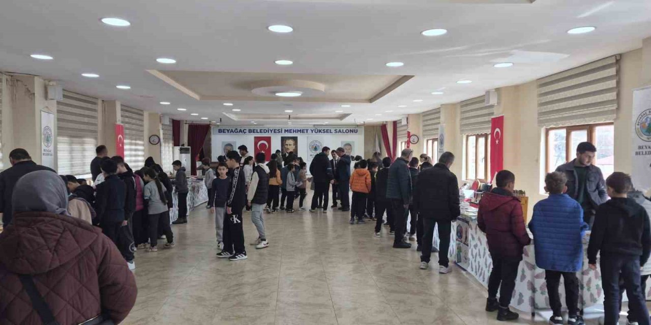Beyağaç Kitap Fuarı kapılarını açtı