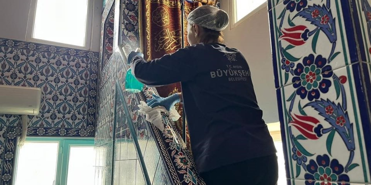 Aydın Büyükşehir’den Karacaören’de camilerde temizlik çalışması