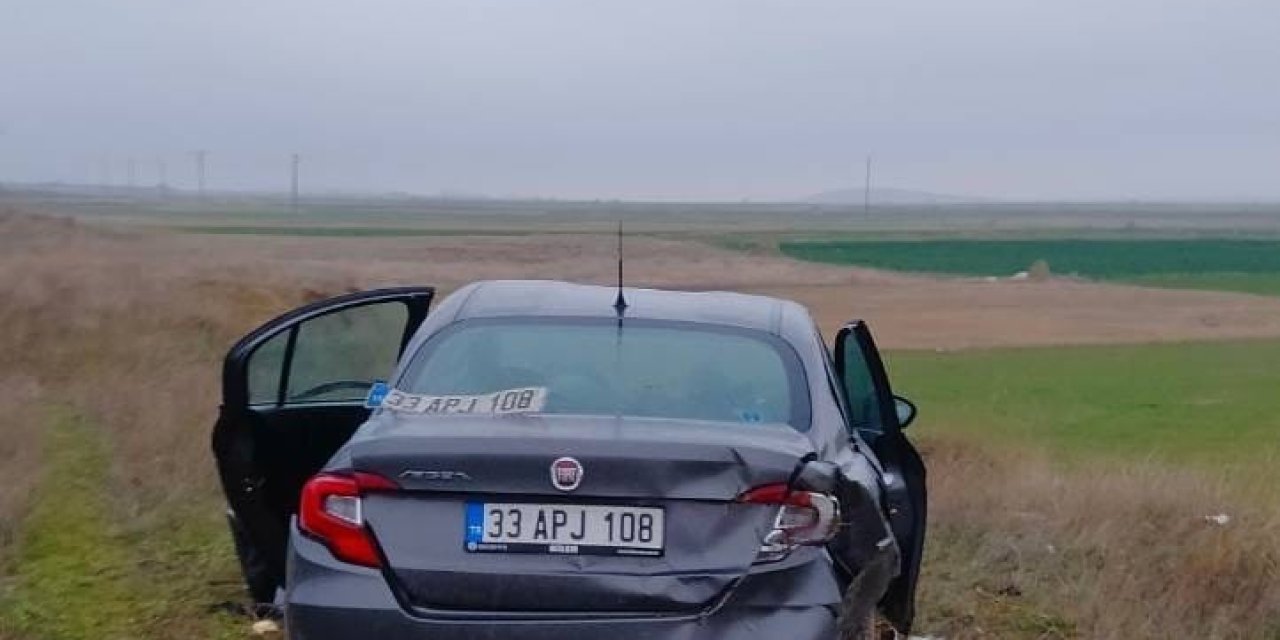 Bariyerlere çarpıp tarım arazisine giren otomobilde 5 kişi yaralandı