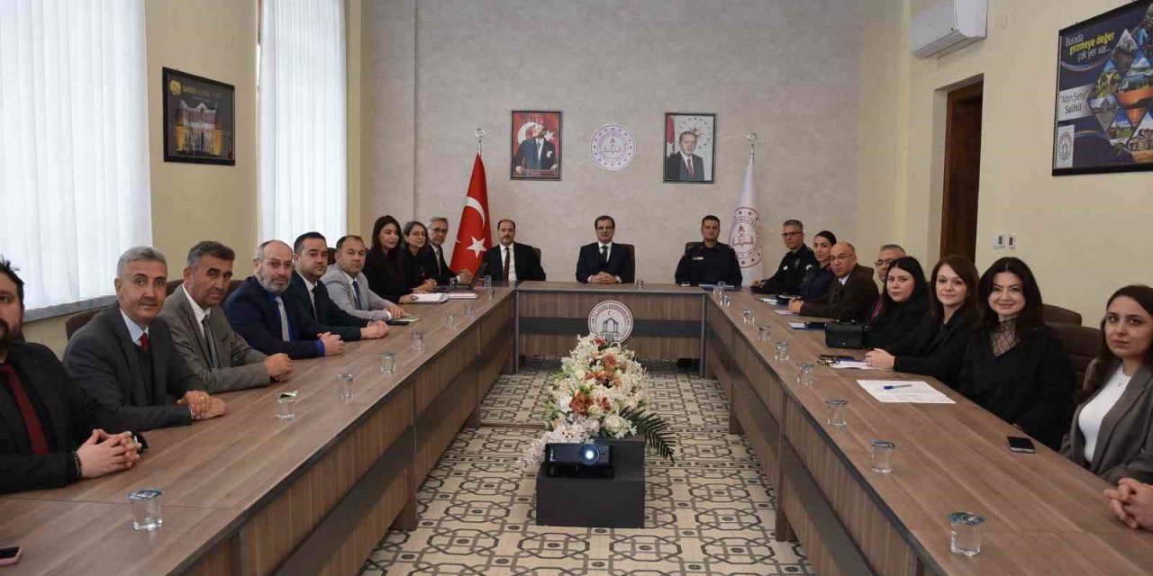 Salihli’de şiddetle mücadele masaya yatırıldı