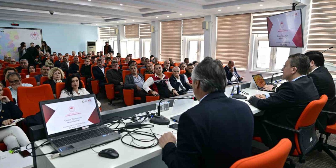 Hayvancılık sektör değerlendirme toplantısı İzmir’de gerçekleştirildi.