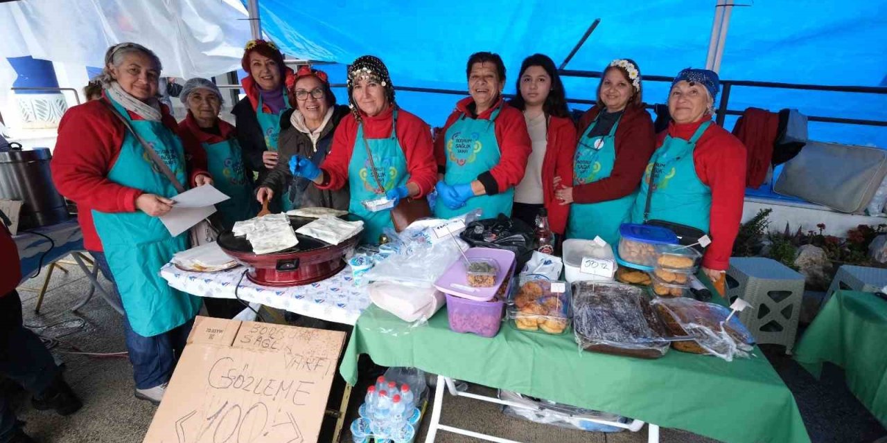 Yağmur dinlemediler: Bodrum Acı Ot Festivali’ne ziyaretçi akını