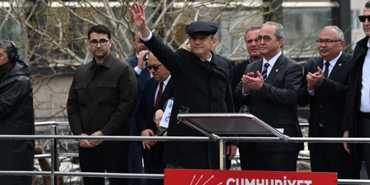 Kuşadası ayağa kalktı: Ömer Günel’e büyük destek