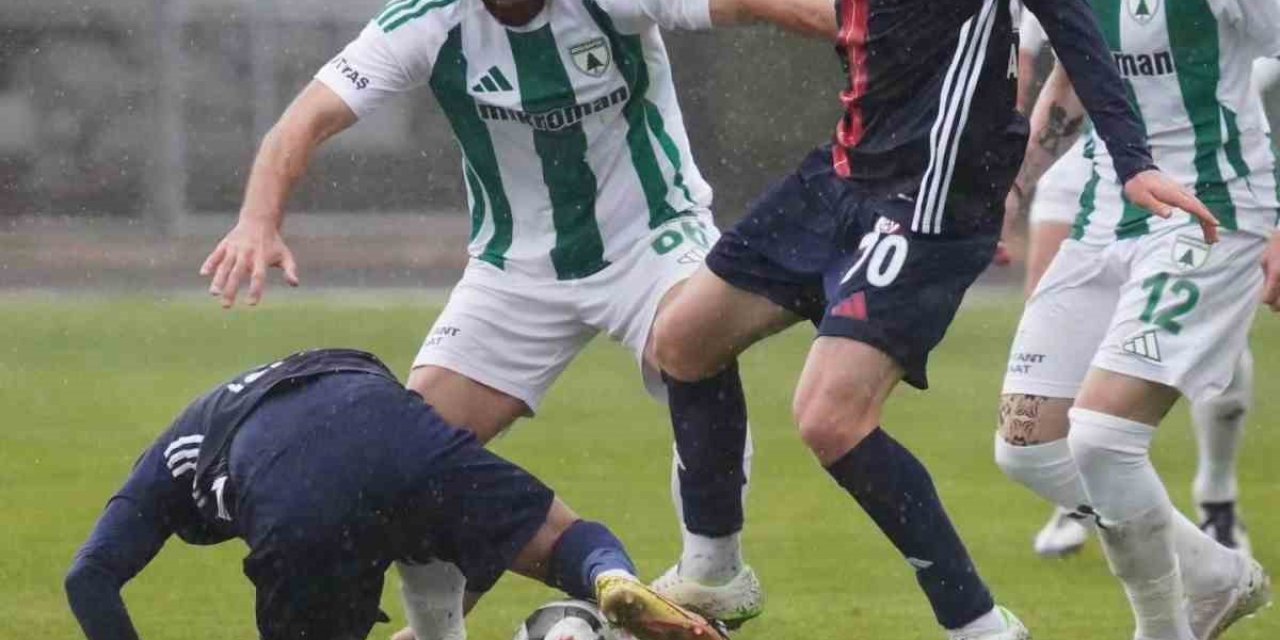 TFF 2. Lig: Muğlaspor: 0 - Altınordu: 1