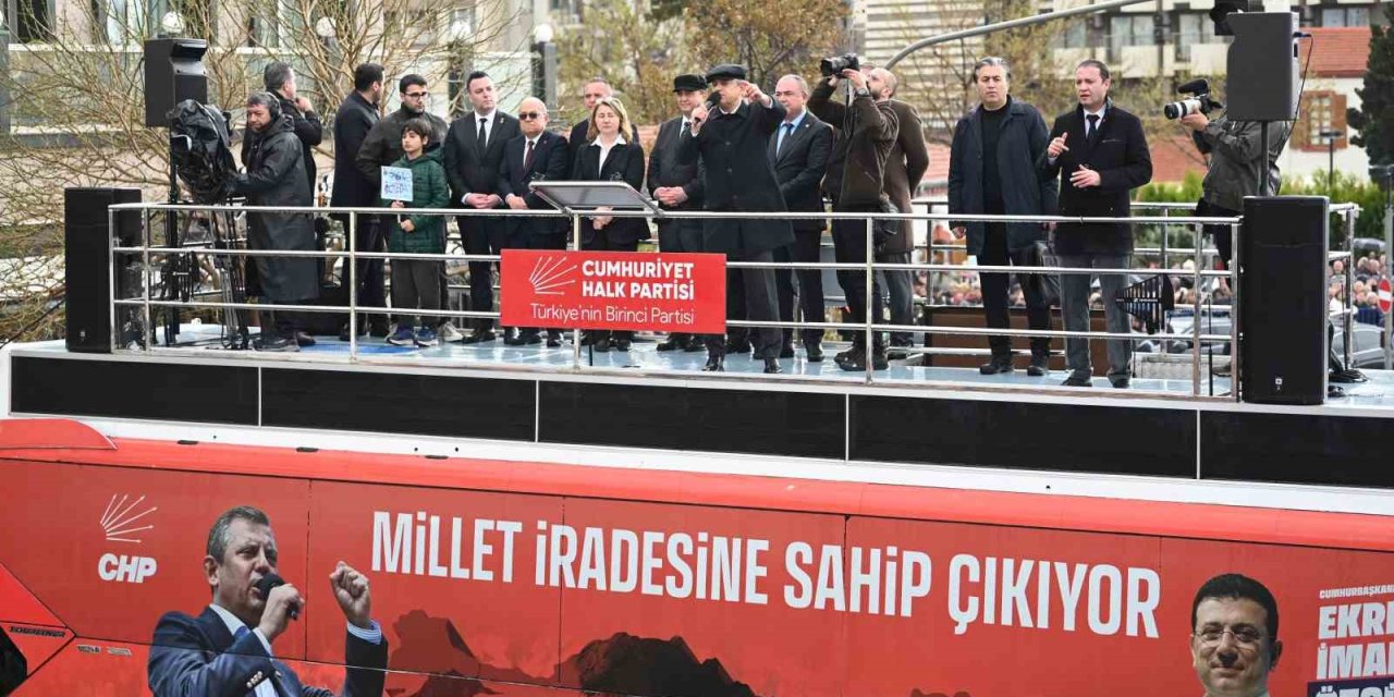 CHP Genel Başkanı Özel Kuşadası’nda