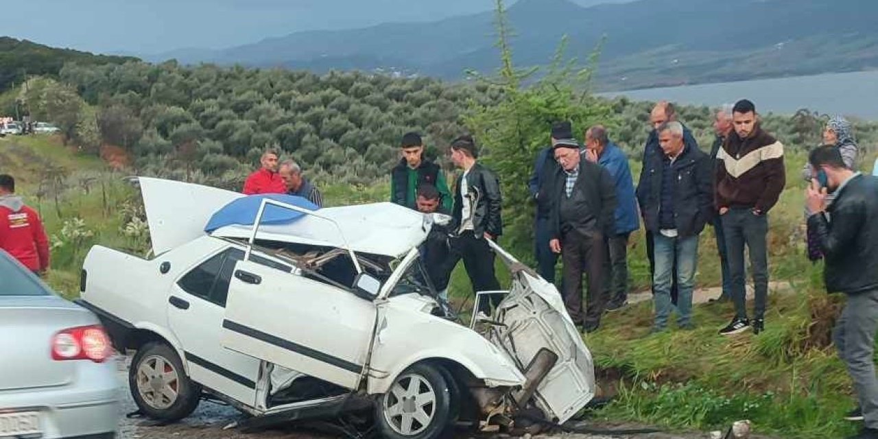 Manisa’da feci kaza: 1’i ağır 3 yaralı