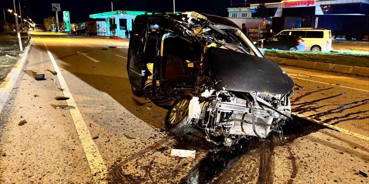 Afyonkarahisar’da trafik kazası: 1 ölü, 1 yaralı