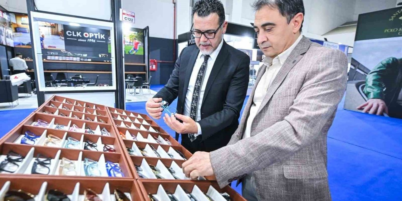 Görme sağlığının geleceği İzmir’de konuşuldu