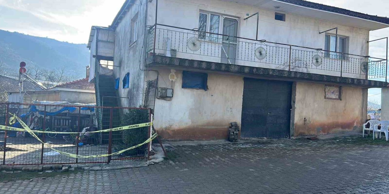 Manisa’da dehşet gecesi: Boşanma aşamasındaki eşini ve ailesini katletti