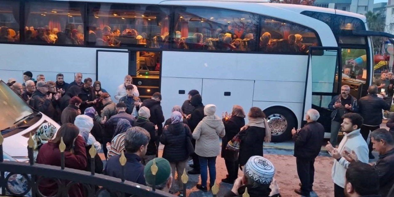 Aydınlı umreciler dualarla uğurlandı