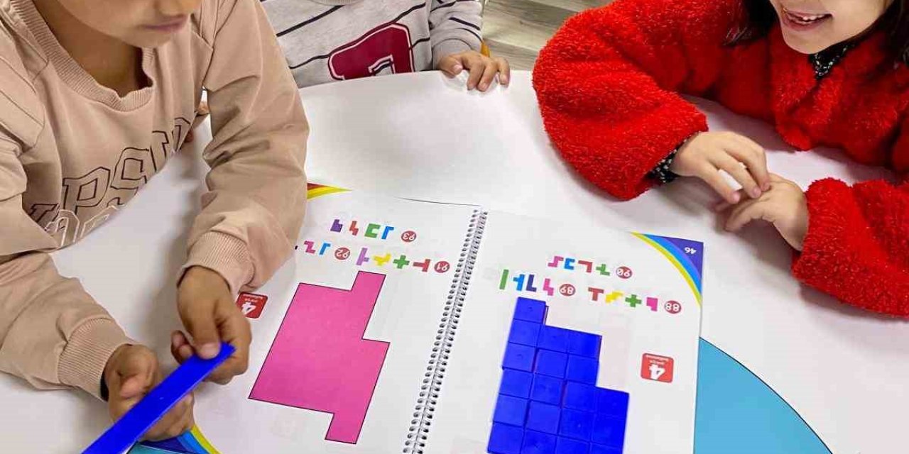Menteşe’de çocuklar zeka oyunları ile yeteneklerini keşfediyor