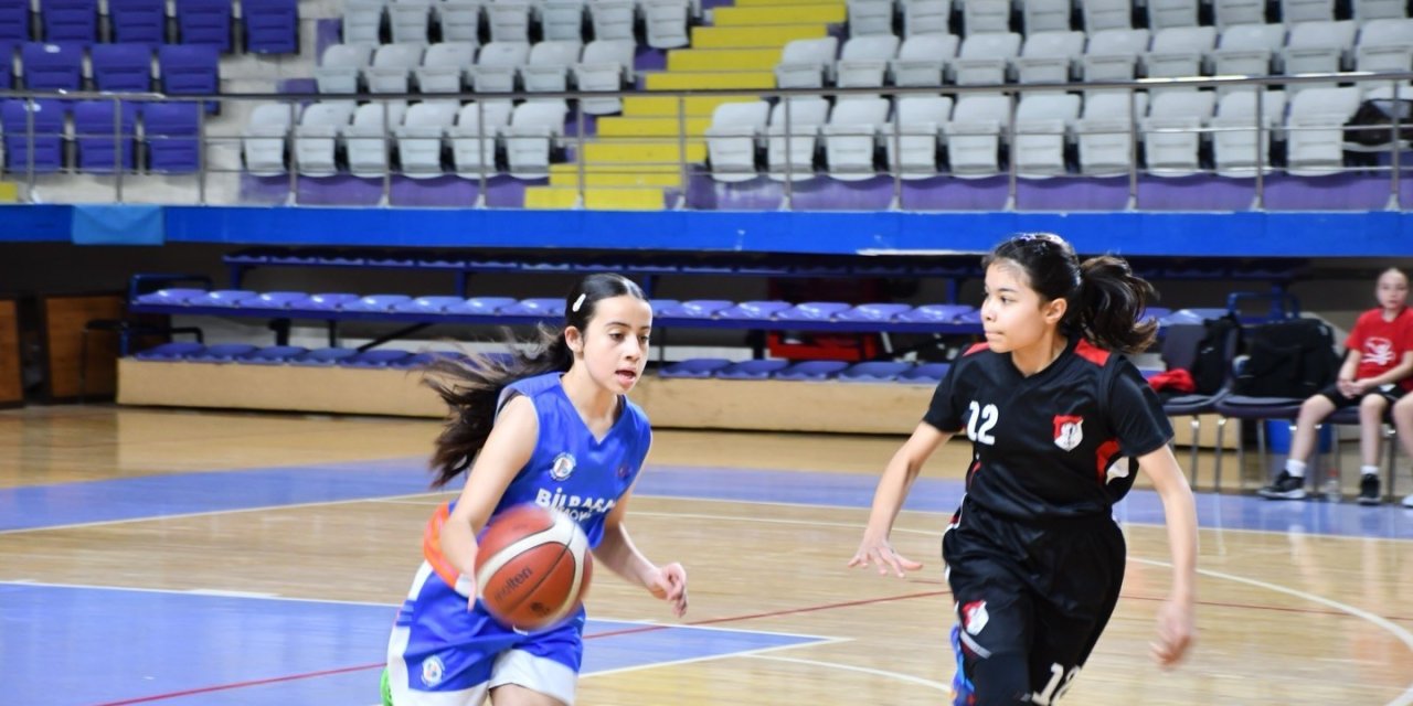 Küçükler basketbol grup müsabakaları başladı