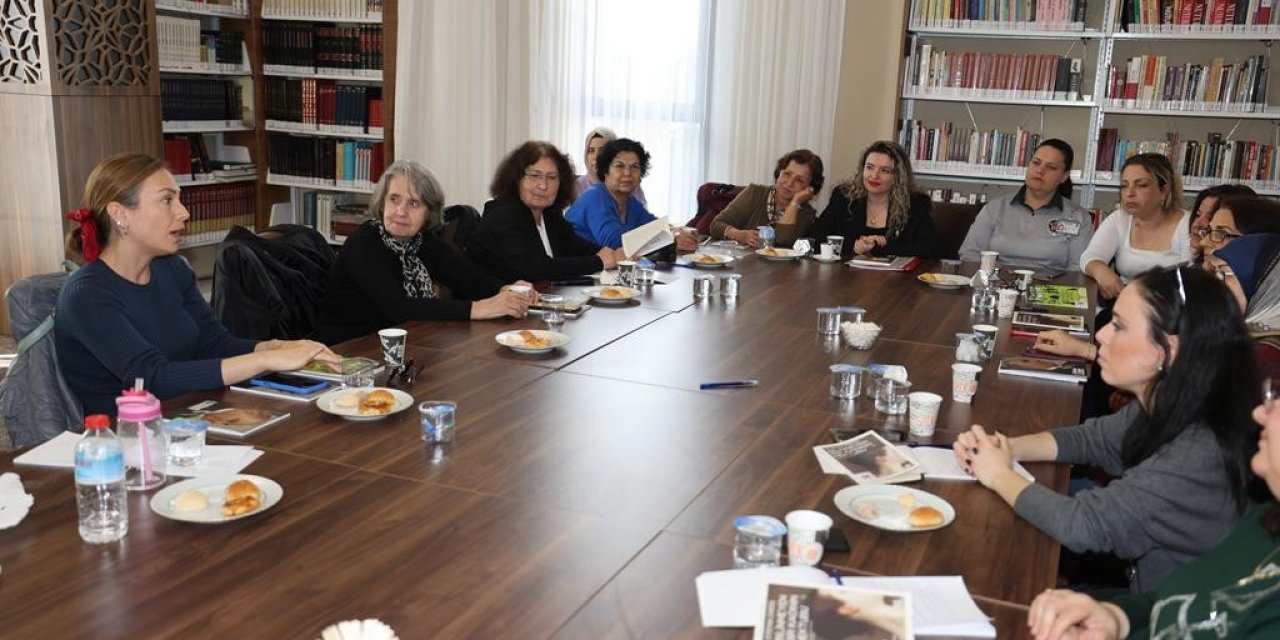 Şehzadeler’de "Kitap, kahve ve Kurabiye" buluşmasıyla başladı