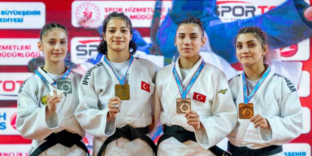Yunusemreli judocular Trabzon’dan çifte madalya ile döndü