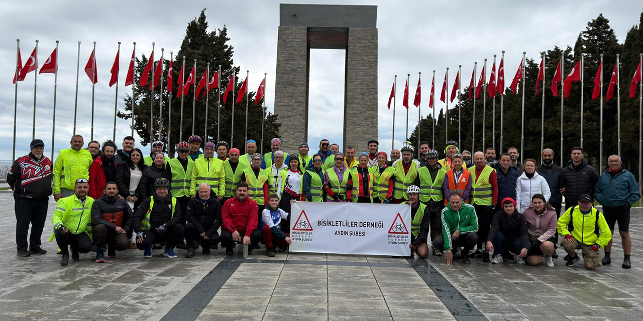 Aydınlı bisikletçilerden Çanakkale’ye anlamlı yolculuk: 450 kilometrelik tur Eceabat’ta sona erdi