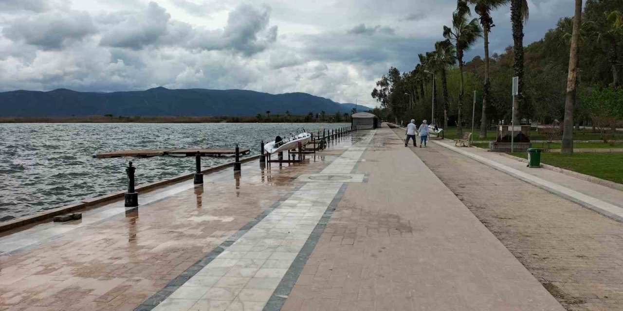 Sakin Şehir Köyceğiz, eski günlerini arattı