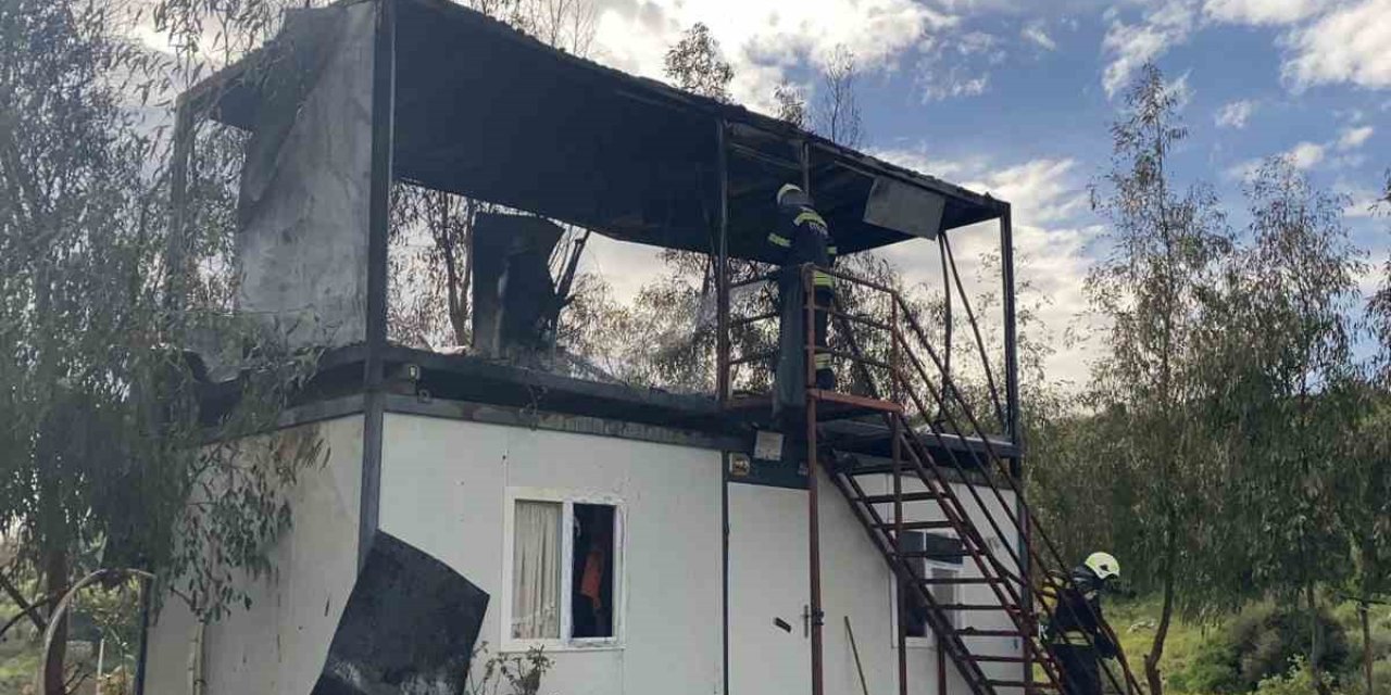 Bodrum’da konteyner yangını