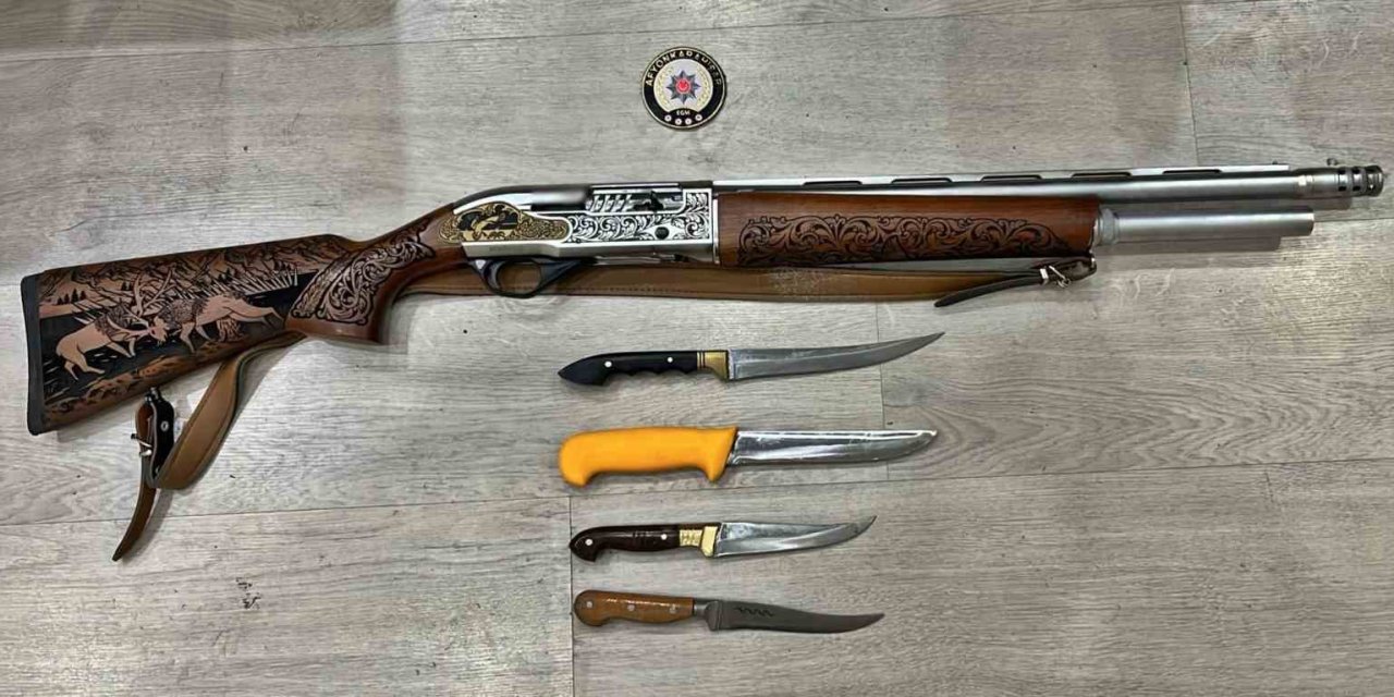 Giysi dahi çalan hırsızlar polisten kaçamadı