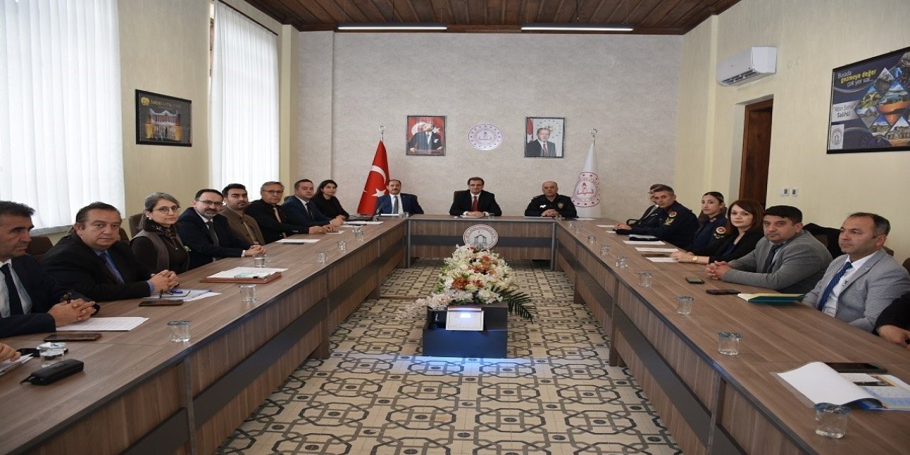 Salihli’de bağımlılıkla mücadele toplantısı gerçekleştirildi