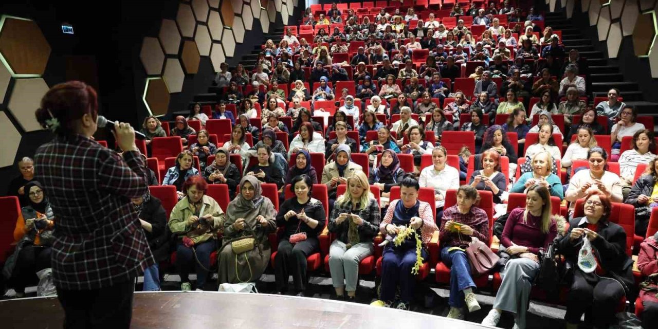 Merkezefendi’de kadınların el emeği büyük markalara uzanan bir değere dönüştü