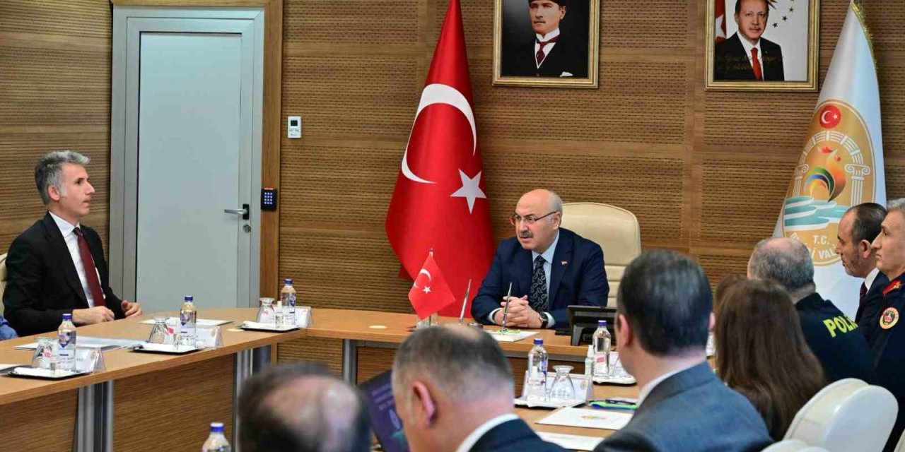 Denizli’de bağımlılıkla mücadele masaya yatırıldı