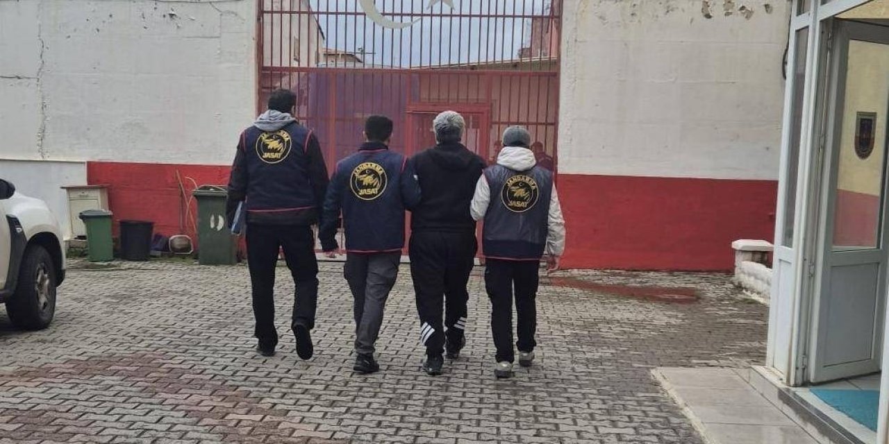 Kuşadası’nda 18 yıl hapis cezası bulunan firari yakalandı