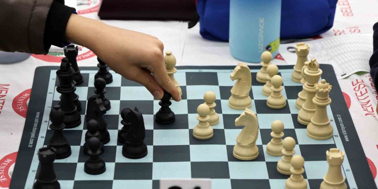 Menteşe’de 23 Nisan’a özel satranç turnuvası