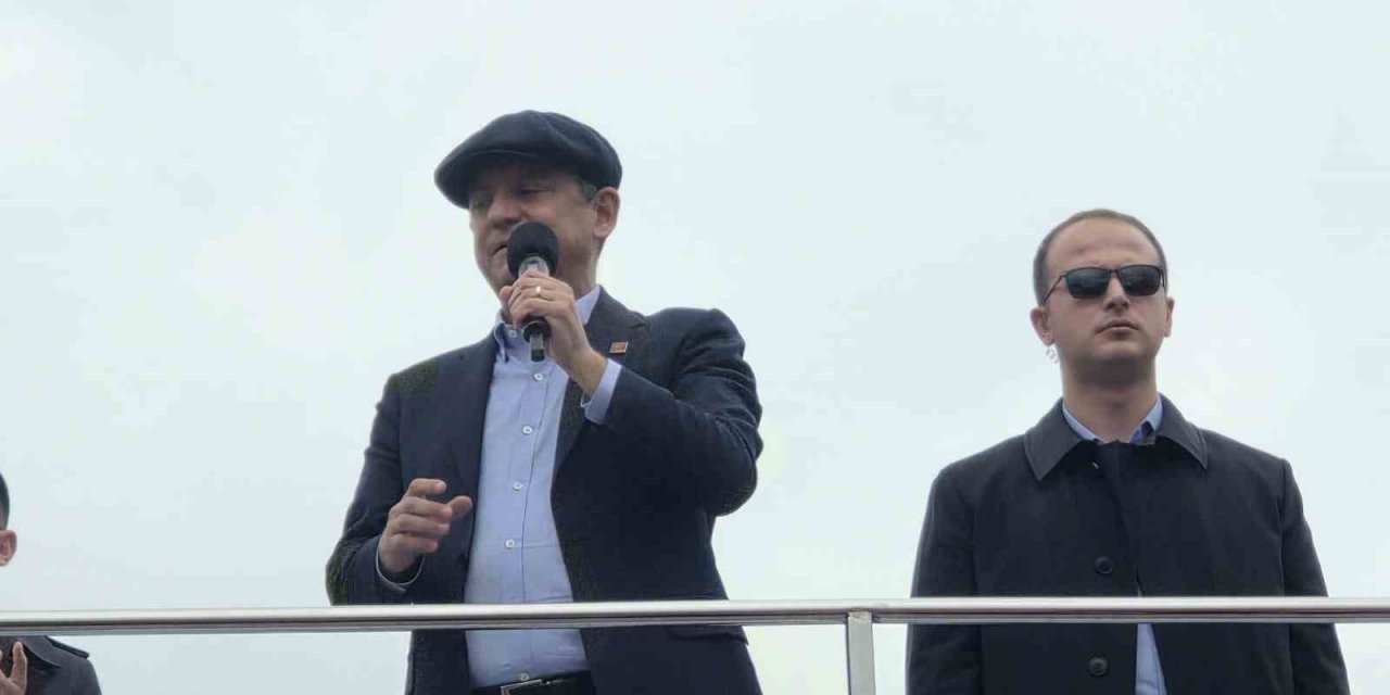 Özgür Özel, Kütahya’da "Millet İradesine Sahip Çıkıyor" mitinginde konuştu