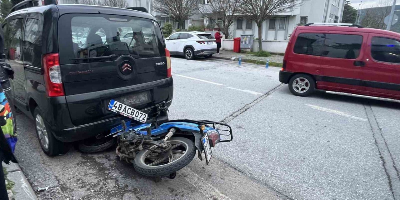 Çarpmamak için kaçtı, başka araca çarptıı