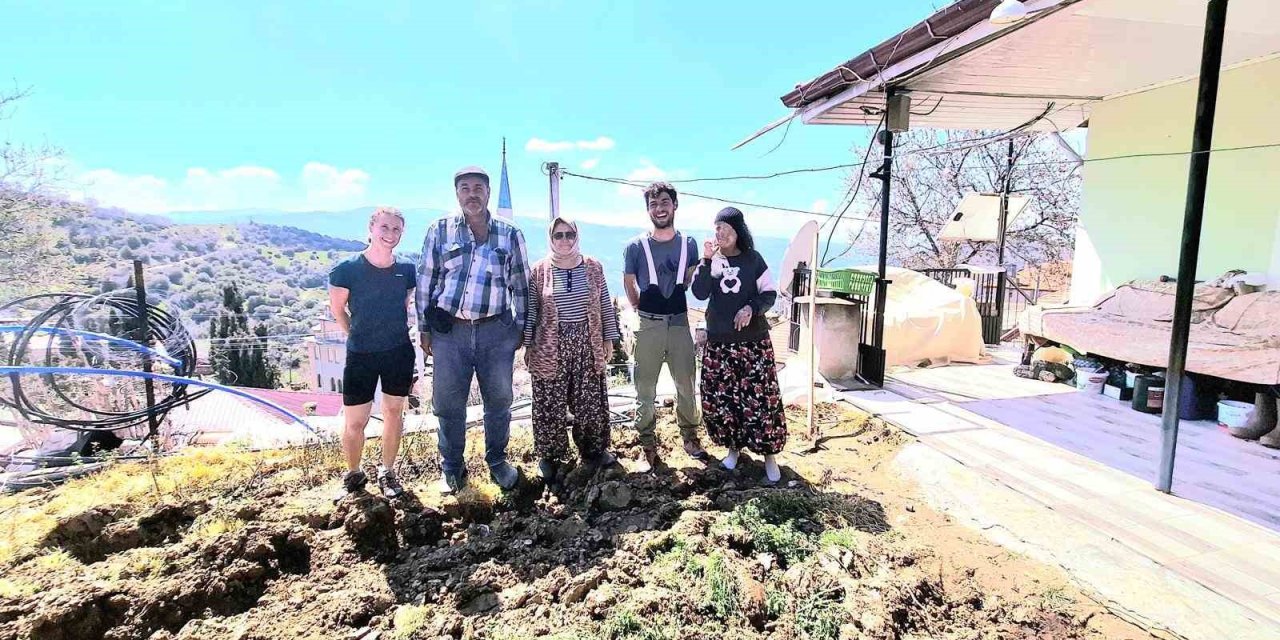Fransız çift, Sarıgöl’de Türk misafirperverliğiyle tanıştı