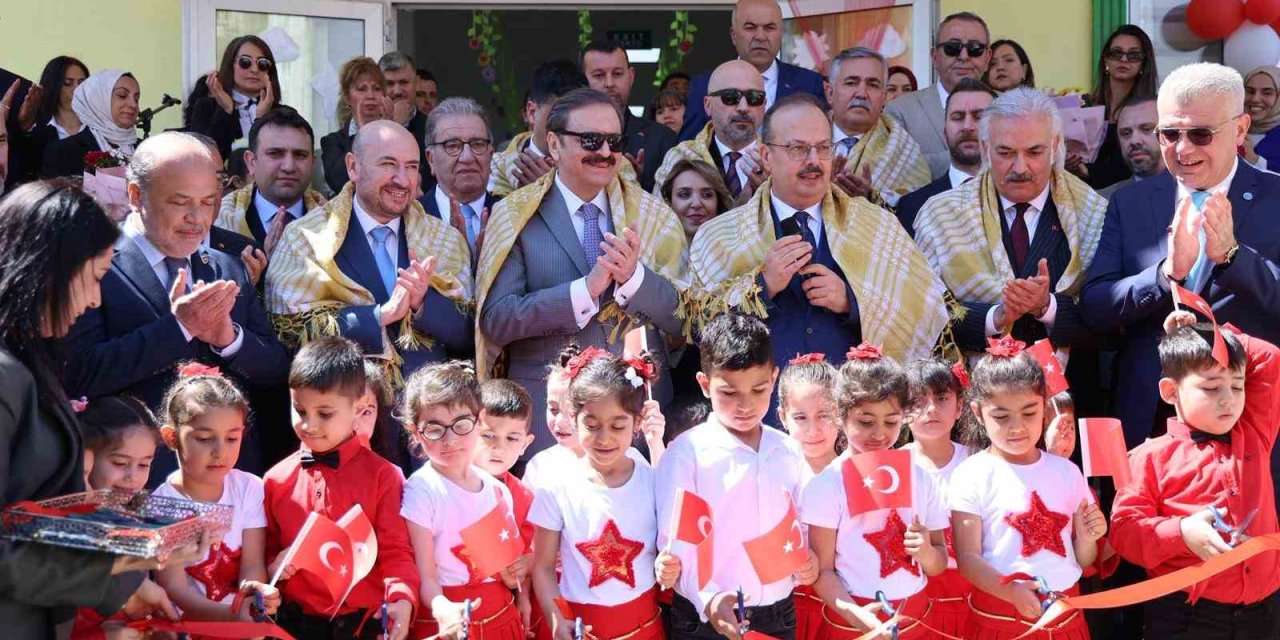 TOBB Başkanı Hisarcıklıoğlu Söke’de Anaokulu açılışına katıldı
