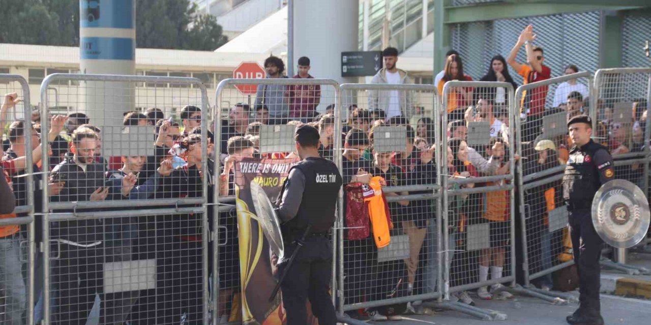 Galatasaray kafilesi İzmir’de