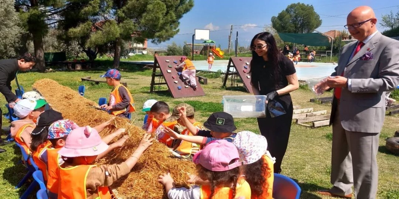 Yenipazar’da mantar atölyesine katılan miniklerden üretime ilk adım