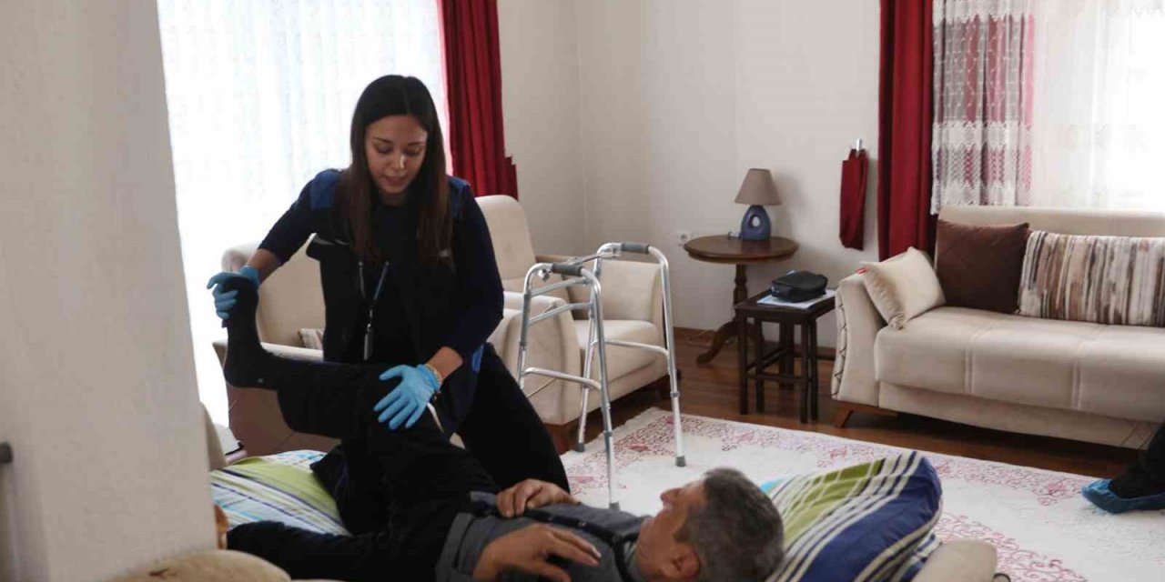 Muğla Büyükşehir’in Fizyoterapi hizmeti hastaların ayağına gidiyor