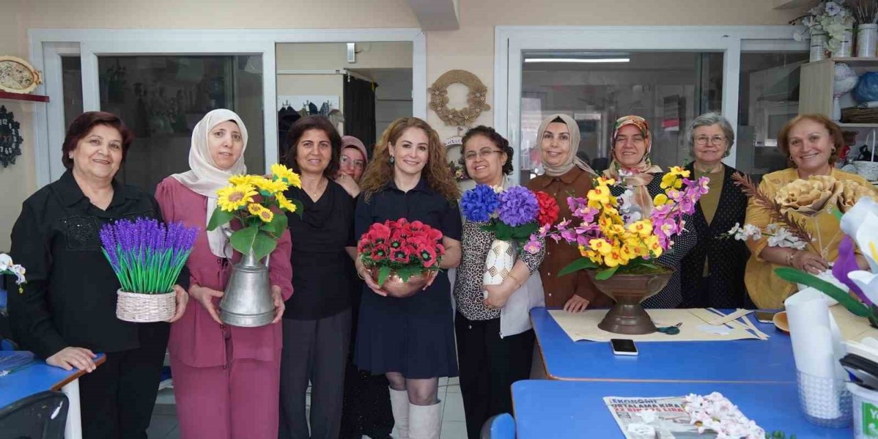 Atıklar kadınların elinde sanata dönüşüyor